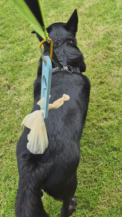 Poo Bag Hands Free Holder - Clips to the Lead - Suitable for Large Dogs Poop